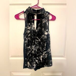 Guess Black,gray and White Floral High-neck Top-XS